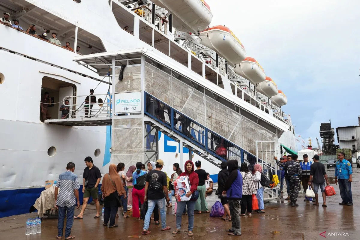 Tren Arus Penumpang Stagnan, Pelindo Regional 3 Catat Kenaikan Arus Kendaraan Saat Nataru