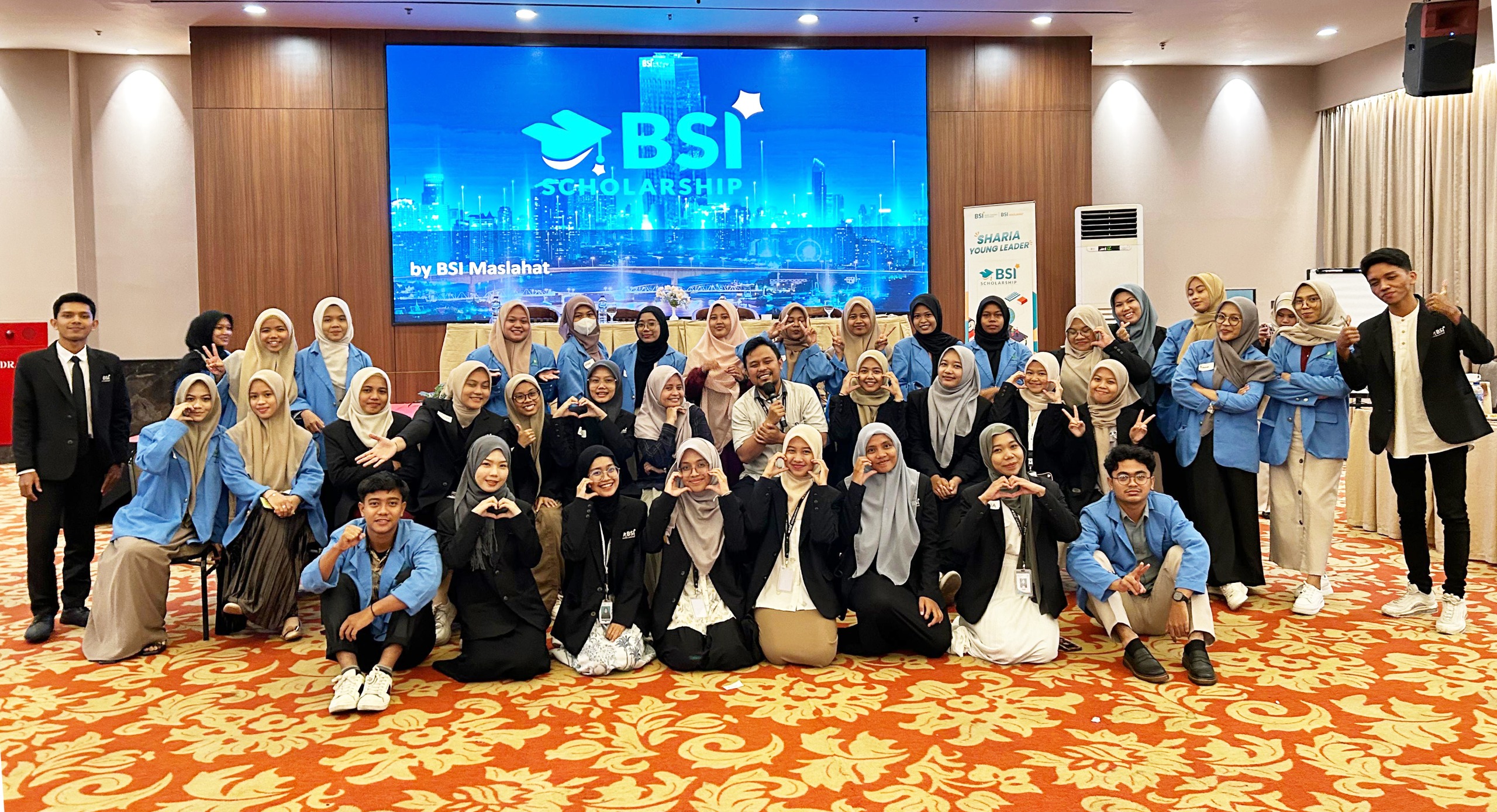 Zakat BSI Bantu Pendidikan dari SMP hingga Perguruan Tinggi