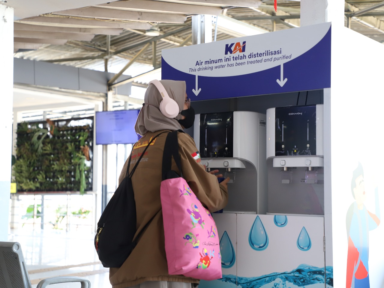 KAI Luncurkan Water Station di 40 Stasiun untuk Reduksi Sampah Plastik