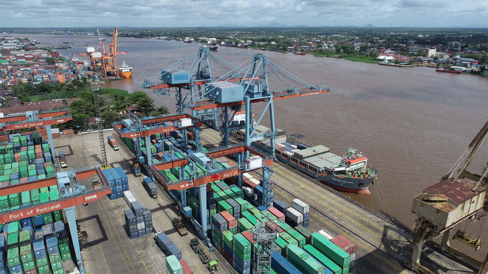TW I 2025: Komoditas Unggulan Dorong Volume Petikemas IPC TPK
