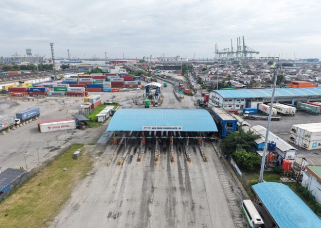 Pelindo Jabarkan Penyebab Kemacetan dan Komitmen Atasi Masalah Logistik
