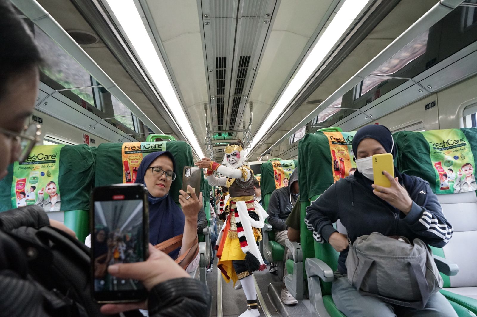 KAI Bandara Sajikan Beksan Wanara, Perjalanan ke Jogja Jadi Penuh Makna
