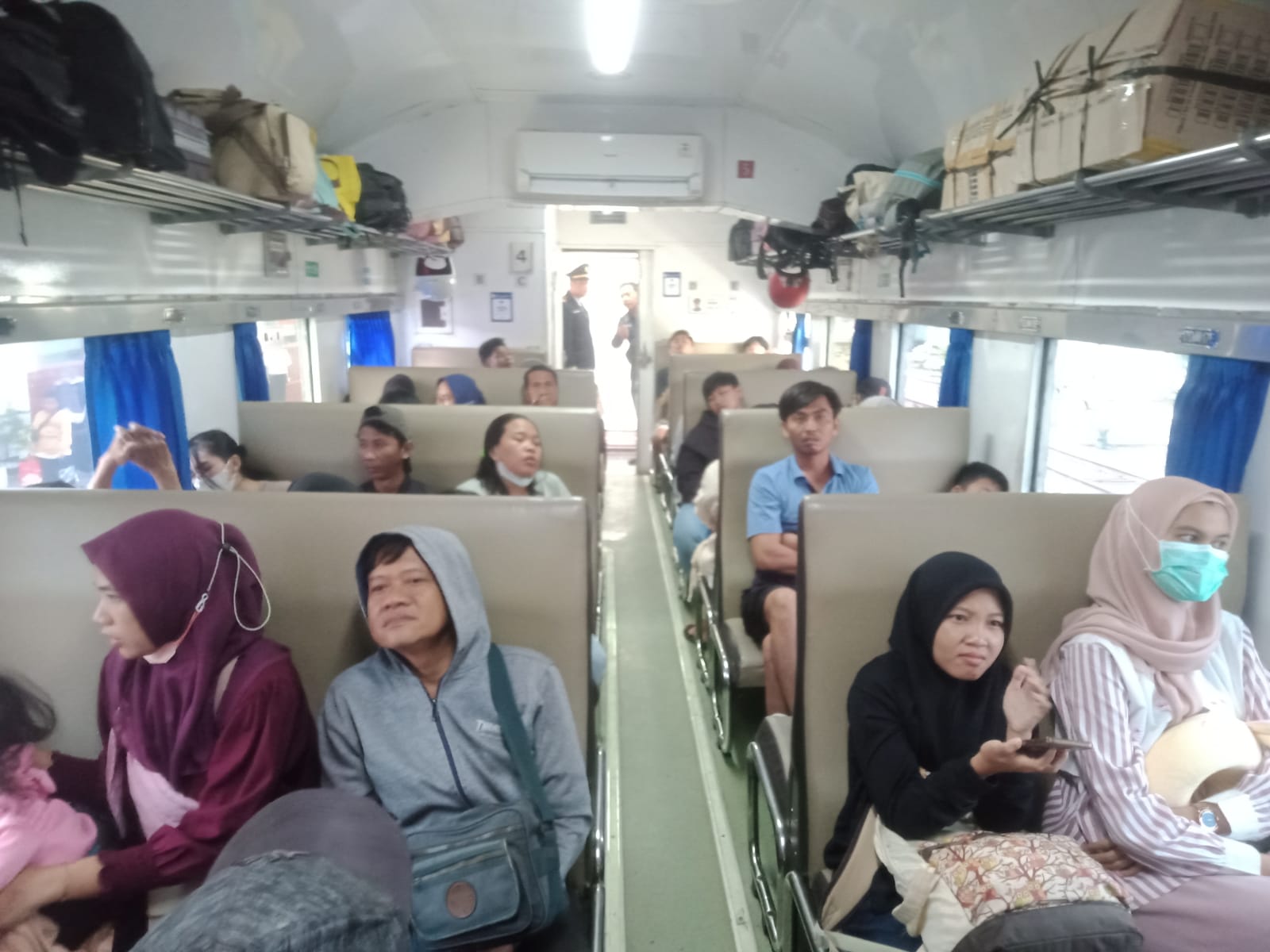 Waisak Disambut Antusias, Daop 9 Jember Tingkatkan Fasilitas Stasiun