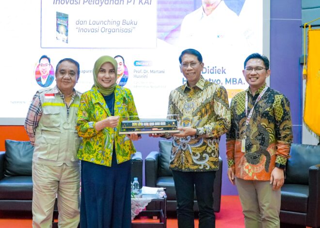 CEO Talks FIA UI: Direktur Utama KAI Didiek Hartantyo Bagikan Strategi Inovasi Pelayanan Publik yang Berkelanjutan