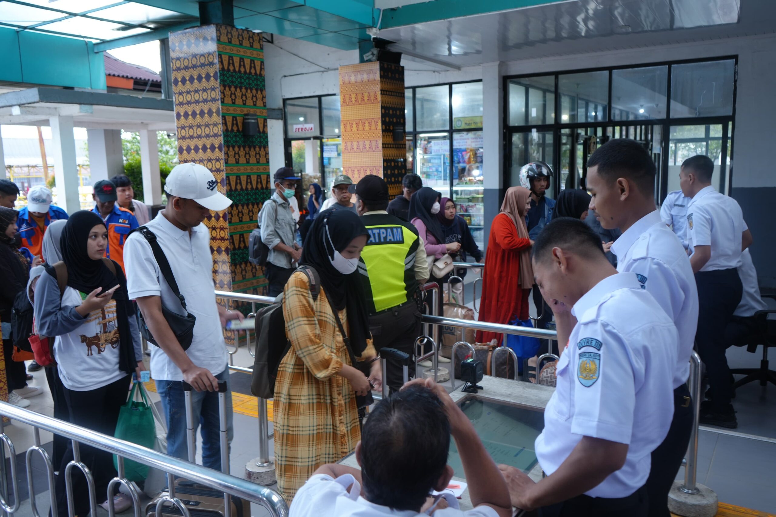 KAI Divre III Palembang Terapkan Aturan Tegas demi Keamanan Pengambilan Gambar