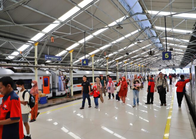KAI Cetak Lonjakan Penumpang Selama Libur Panjang Waisak 2025